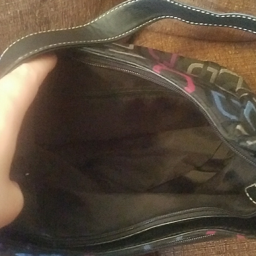 Purse - Picture 2 of 6
